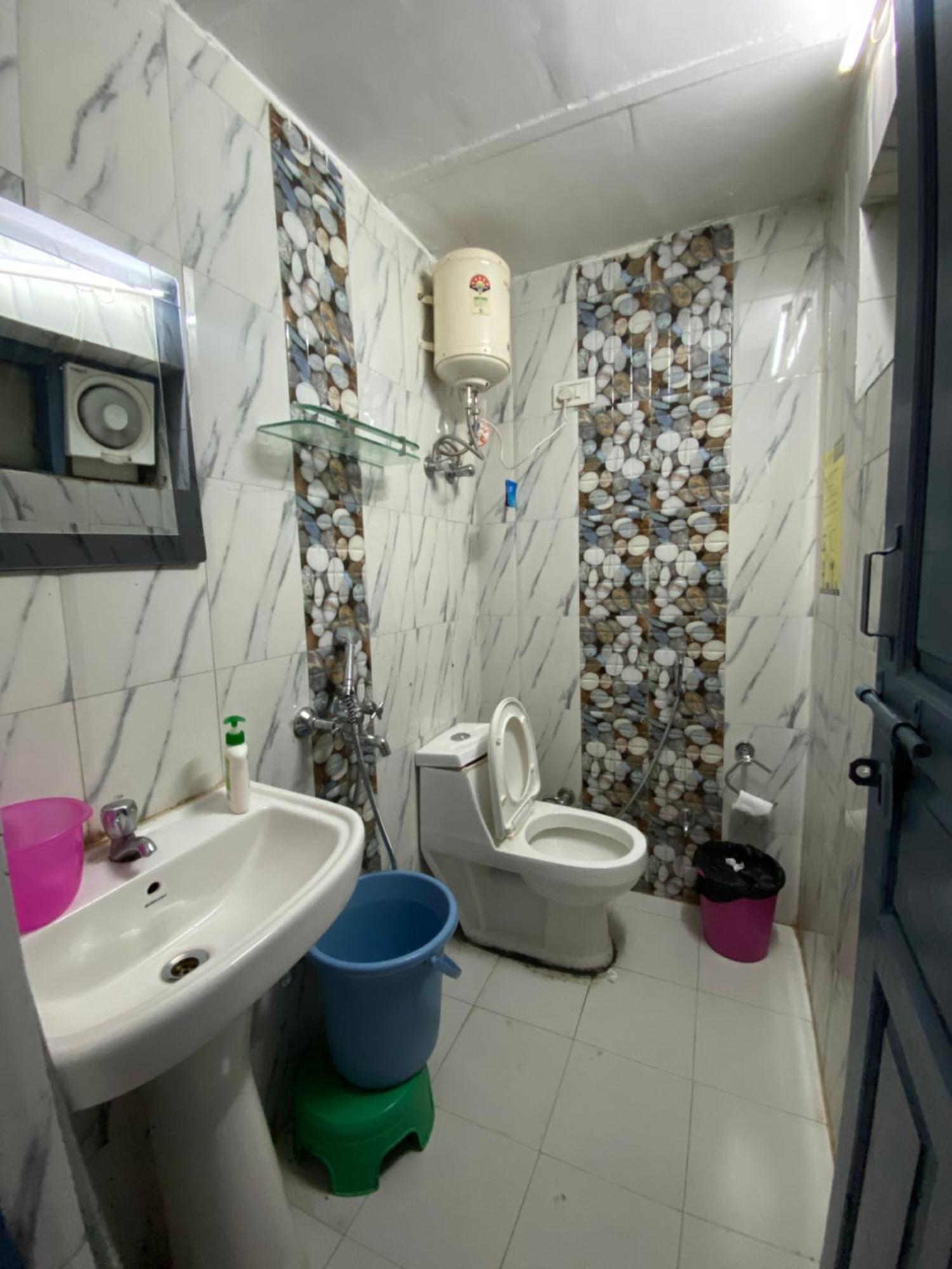 Lushtree Backpackers - Hostel & Cafe Mukteshwar Room photo